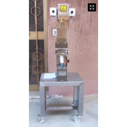 Gabbiettatrice Pneumatica Semiautomatica con Carrello Inox