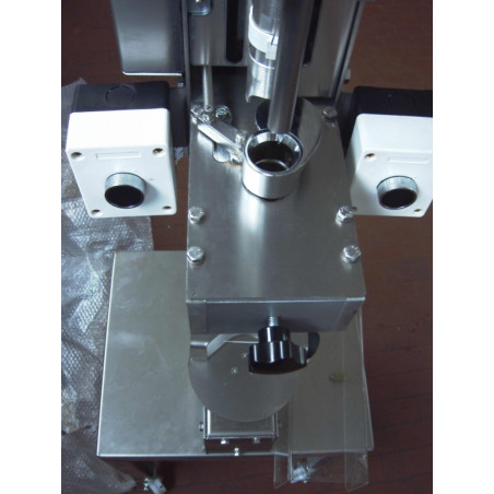 Tappatrice Pneumatica T